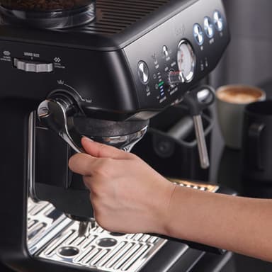 Sage Barista Express Impress kahvikone SES876BTR (musta tryffeli)