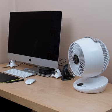 MeacoFan 650 tuuletin. DC-tekniikka. Kääntyy oikealta vasemmalle. Quiet Mark -sertifioitu. USB kaapeli. ECO-tila.