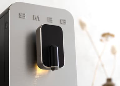 Smeg kahvikone BCC01BLMEU (musta)