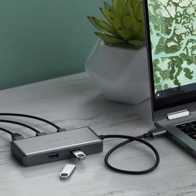 Satechi Multiport USB-C Chromebook hubi (harmaa)