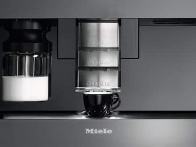 Miele Kalusteisiin sijoitettava kahvinkeitin CVA 7440 (rst/CleanSteel)