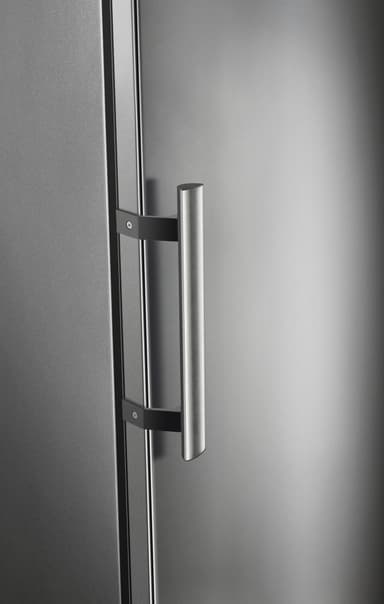 Electrolux pakastin EUF2702DOX (185 cm)