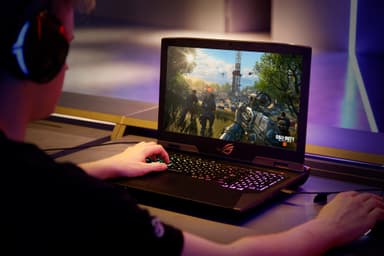 Asus ROG Chimera G703GX 17,3" pelikannettava