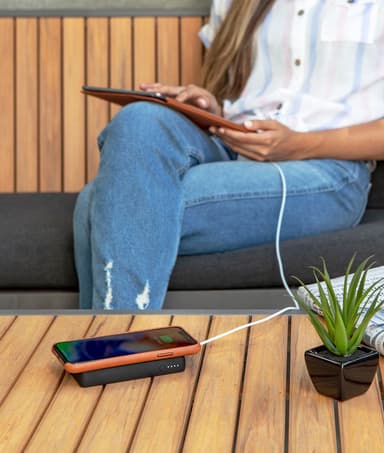 Mophie 6040 mAh langaton latausasema