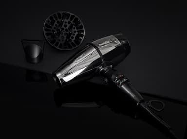 Jan Thomas Studio Black Chrome hiustenkuivaaja JT7400E