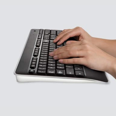 Logitech K800 langaton näppäimistö (musta)