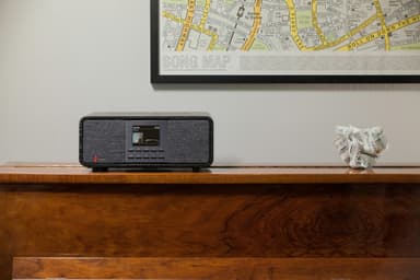 Pinell Supersound 501 digitaalinen radio (musta tammi)