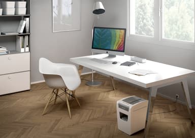 Leitz IQ Slim Home Office P4 paperileikkuri (ristiinleikkaava)