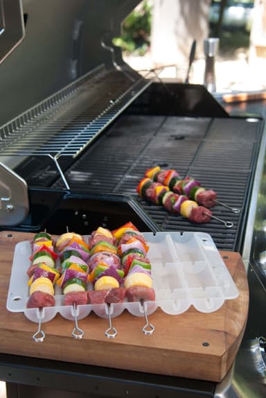 Skewer express™ - easy kabob loader
