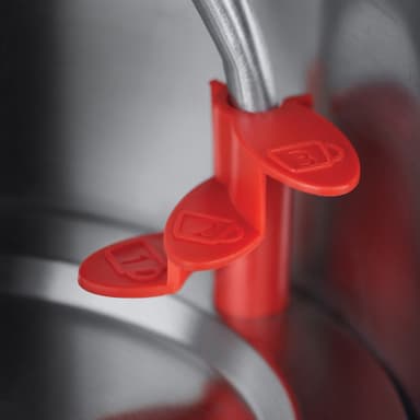 Russell Hobbs vedenkeitin RH2436170 (musta)