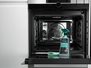 Electrolux uunin ja mikron puhdistusaine 9029799351 (suihke)