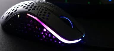 Xtrfy M4 RGB pelihiiri (musta)
