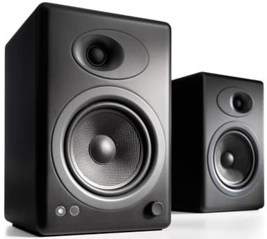 Audioengine A5+ aktiivikaiuttimet (musta)