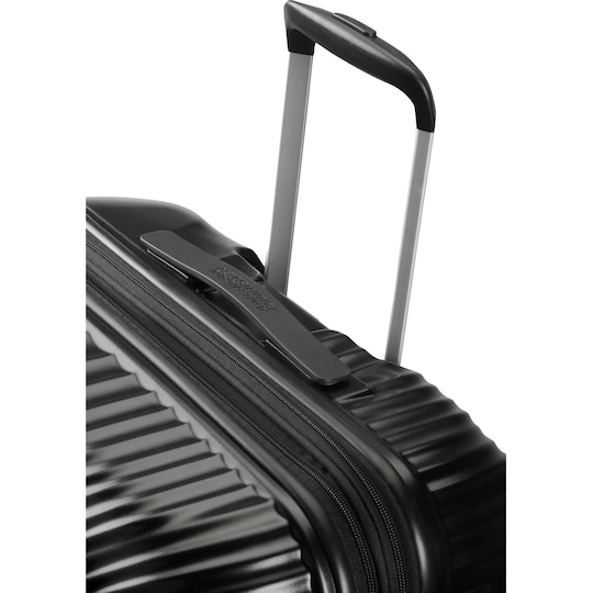 American Tourister Jetglam matkalaukku kannettavalle 67 cm (musta)