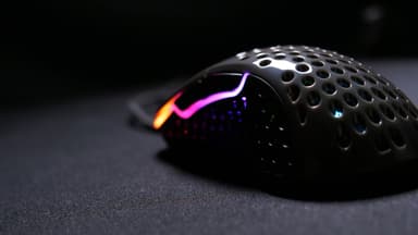 Xtrfy M4 RGB pelihiiri (kiiltävä)