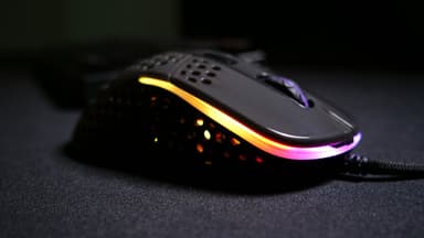Xtrfy M4 RGB pelihiiri (kiiltävä)