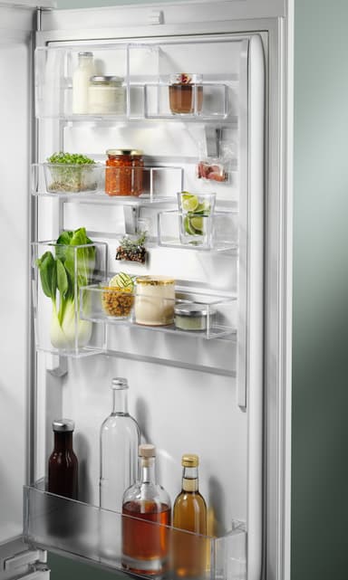 Electrolux jääkaappipakastin ENN2874CFW