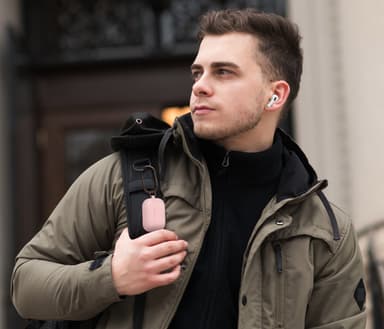 Elago AirPods Pro silikoninen kotelo jousihaalla (pinkki)