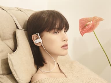 B&O Beoplay Earset in-ear kuulokkeet (valkoinen)