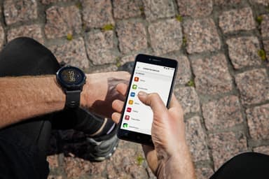 Suunto 7 multisport GPS urheilukello (musta)