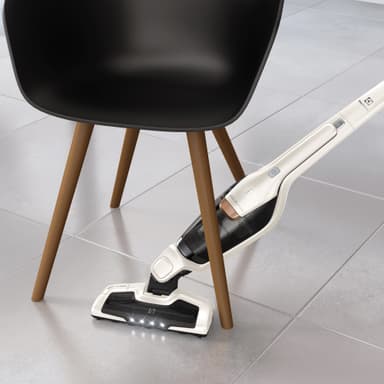 Electrolux Ergorapido johdoton varsi-imuri EER79SWM (valkoinen)