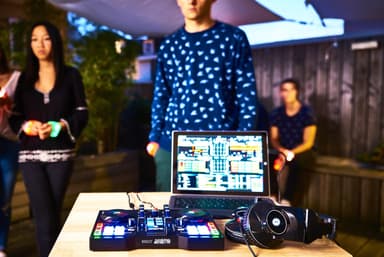 Hercules DJ-kontrolleri Instinct P8