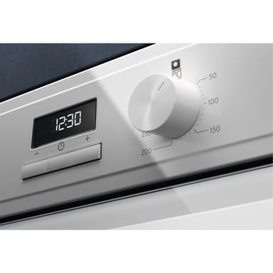 Electrolux erillisuuni COB300W