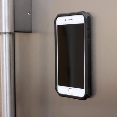 ROKFORM Suojakuori Rugged Kiinnitystoiminto Musta iPhone 6/7/8