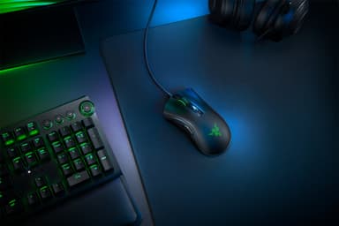Razer Deathadder V2 pelihiiri