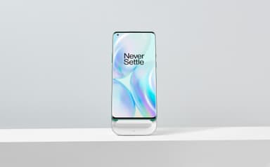 OnePlus Warp Charge 30 langaton laturi