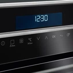 AEG Uuni KME761000M (Musta)
