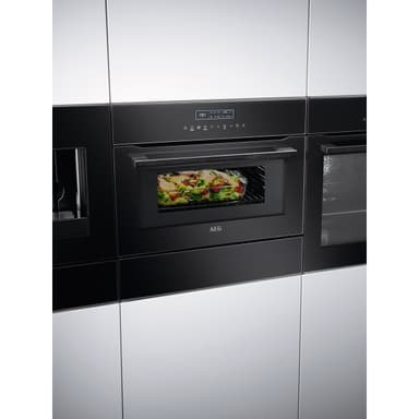 AEG Uuni KME761000M (Musta)