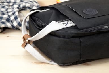 Golla Original 16" reppu kannettavalle (musta)