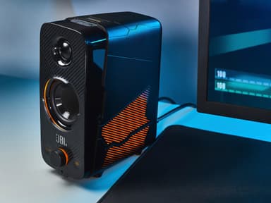 JBL Quantum Duo pelikaiuttimet
