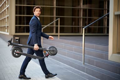 Ninebot by Segway KickScooter sähköpotkulauta E22E