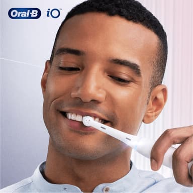 Oral-B iO Gentle Care vaihtoharjat IOGENTLECARE2WH (valkoinen)
