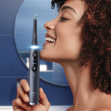 Oral B iO Series 9S sähköhammasharja IO9BK (musta)
