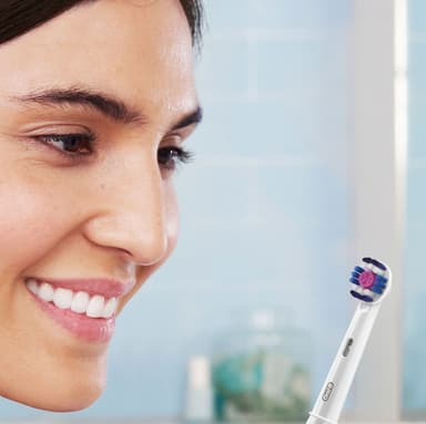 Oral-B Pro 2 2500 sähköhammasharja lahjapakkaus 319313 (pinkki)
