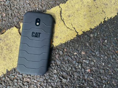 CAT S42 älypuhelin (musta)