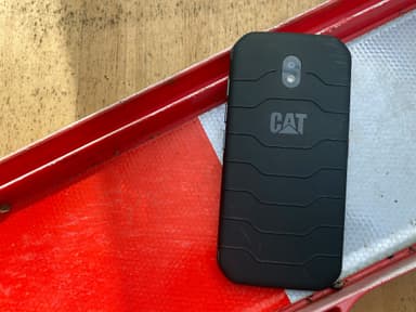CAT S42 älypuhelin (musta)