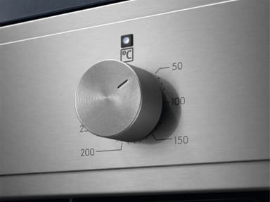 Electrolux erillisuuni COB100X