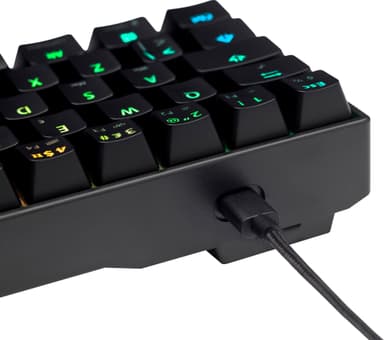 NOS C-650 Compact PRO RGB näppäimistö
