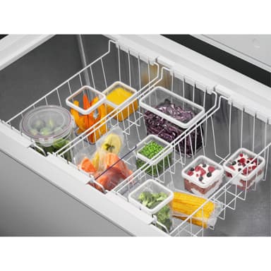 Electrolux arkkupakastin LCB3LF38W0