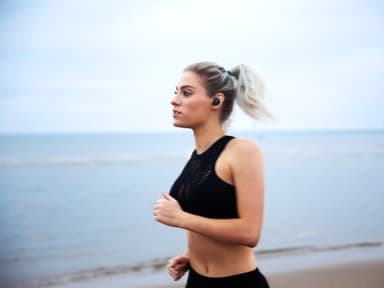 Bose Sport Earbuds täysin langattomat in-ear kuulokkeet (Triple Black)