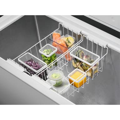 Electrolux arkkupakastin LCB3LF26W0