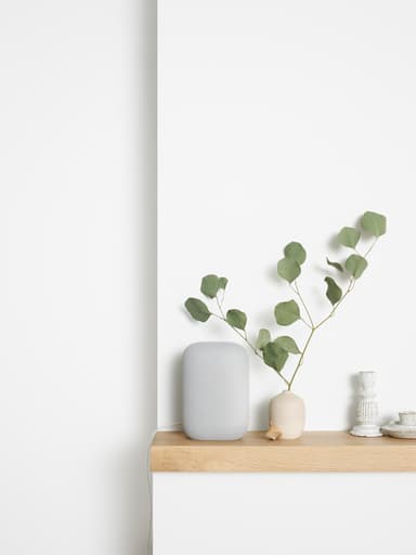 Google Nest Audio älykaiutin (kalkki)