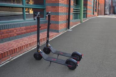 Ninebot by Segway KickScooter sähköpotkulauta E25D