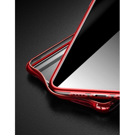 Pehmeä ja iskunkestävä läpinäkyvä / punainen iPhone 11 Pro Max -kuori