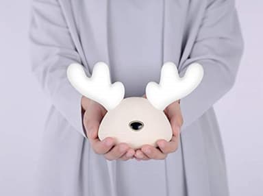 Yövalo lapsille monivärisellä LEDillä