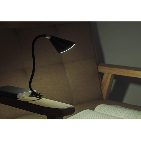 LED-lamppu USB: llä ja langattomalla kaiuttimella musta